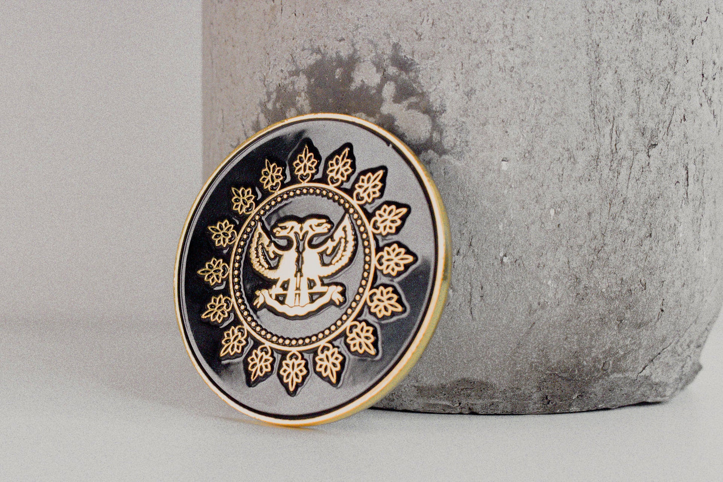 Continental Hotel gold coin. Adjudicator coin.